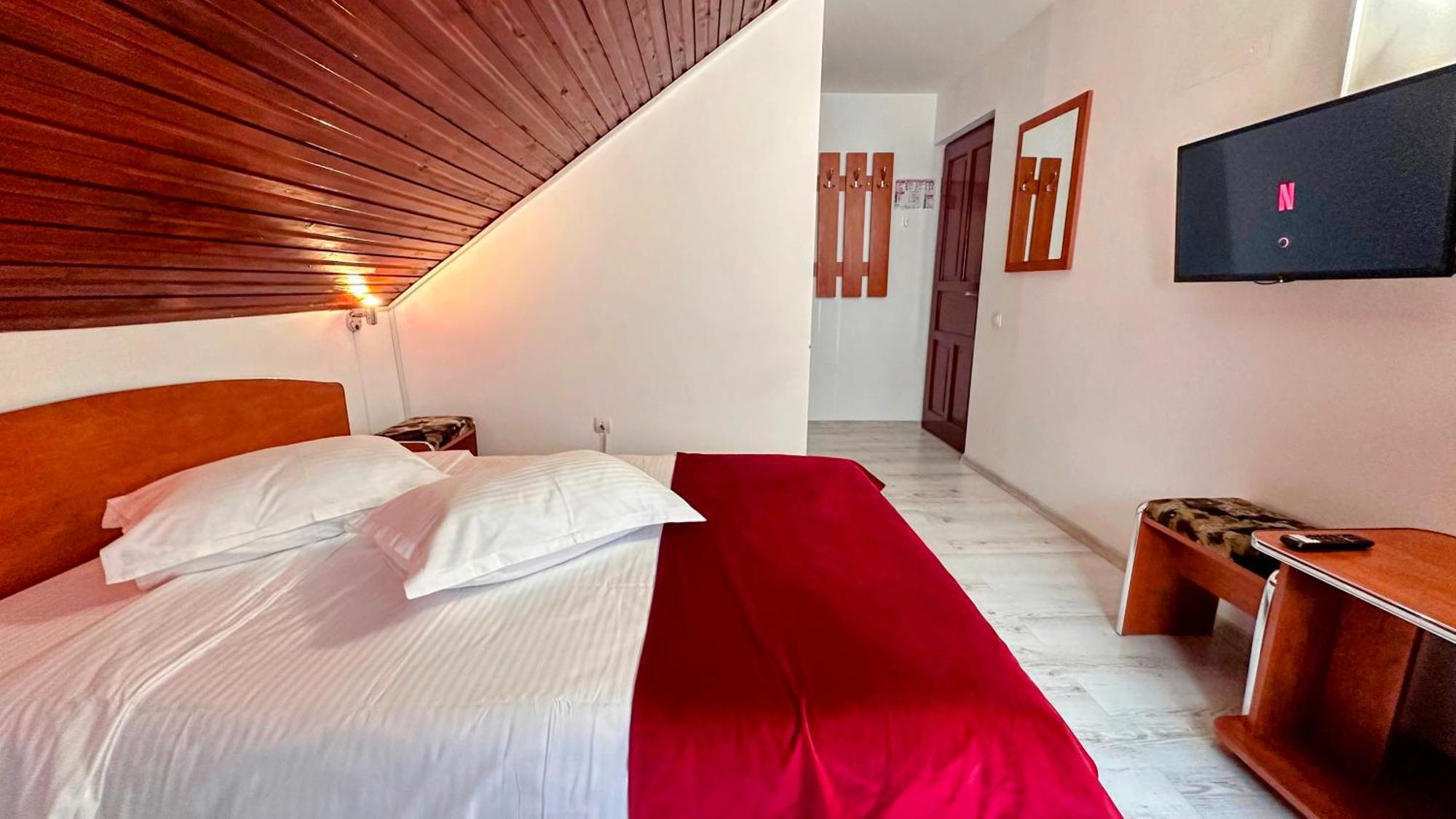 Valea Alba View - Self Check-In Hotel Buşteni Екстериор снимка