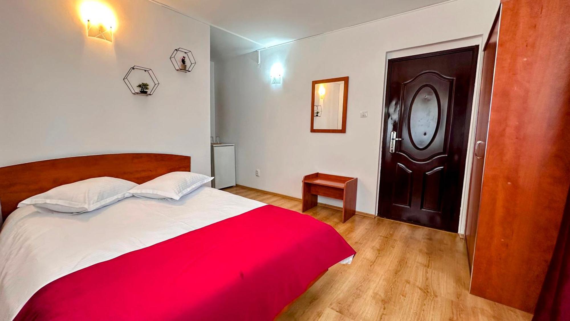 Valea Alba View - Self Check-In Hotel Buşteni Екстериор снимка